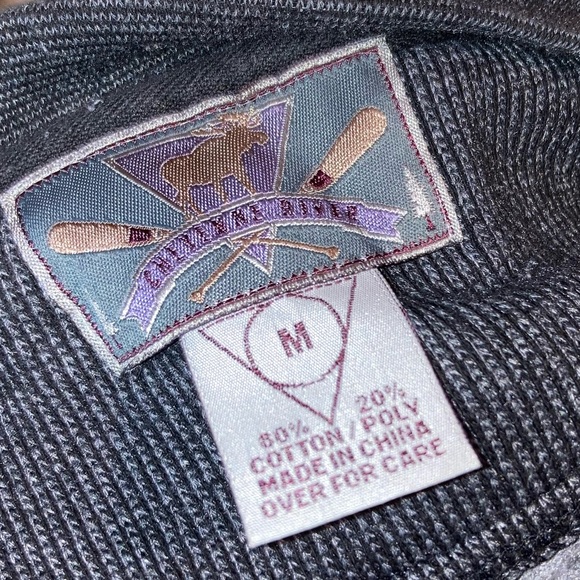 Vintage 90s Alaska Bear Embroidered Sweater Grey sz  Medium Unisex Style - Picture 7 of 7